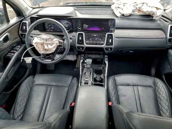 5XYRKDLF0NG112579 2022 KIA SORENTO - Image 8
