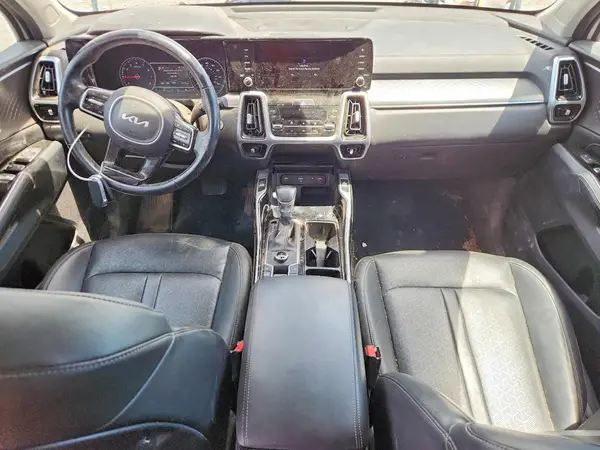 5XYRKDLF0NG131116 2022 KIA SORENTO - Image 8