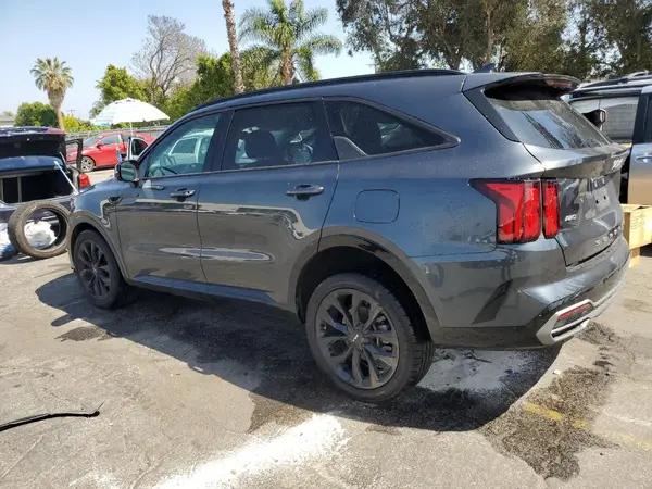 5XYRKDLF0NG138101 2022 KIA SORENTO - Image 2