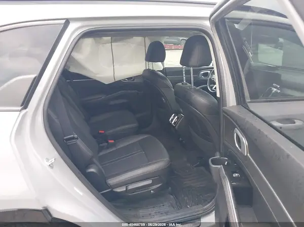 5XYRKDLF0NG152127 2022 KIA SORENTO - Image 8