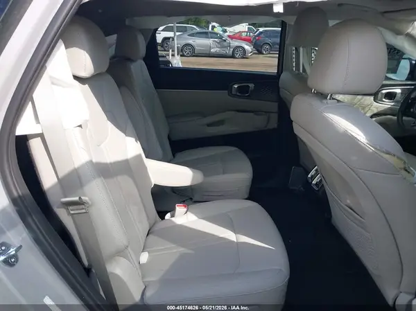 5XYRKDLF0PG185387 2023 KIA SORENTO - Image 8