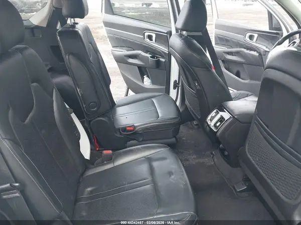 5XYRKDLF1MG053542 2021 KIA SORENTO - Image 8