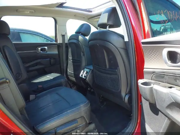 5XYRKDLF1NG100165 2022 KIA SORENTO - Image 8