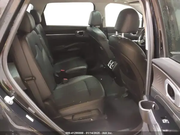 5XYRKDLF2NG078919 2022 KIA SORENTO - Image 8