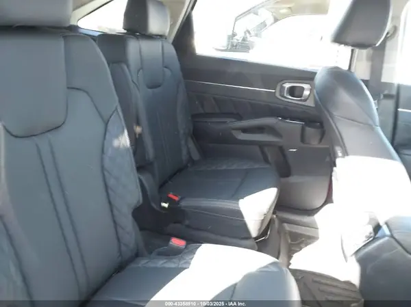 5XYRKDLF2NG094571 2022 KIA SORENTO - Image 8