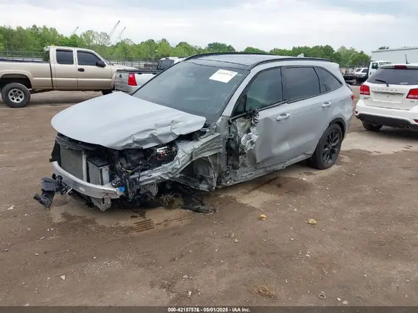 5XYRKDLF2NG119453 2022 KIA SORENTO - Image 2