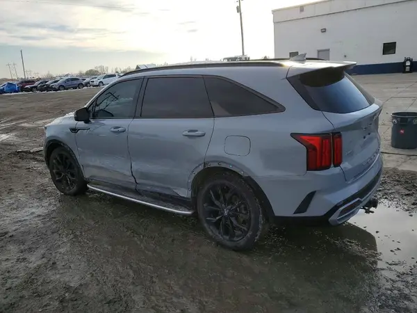 5XYRKDLF2NG128105 2022 KIA SORENTO - Image 2