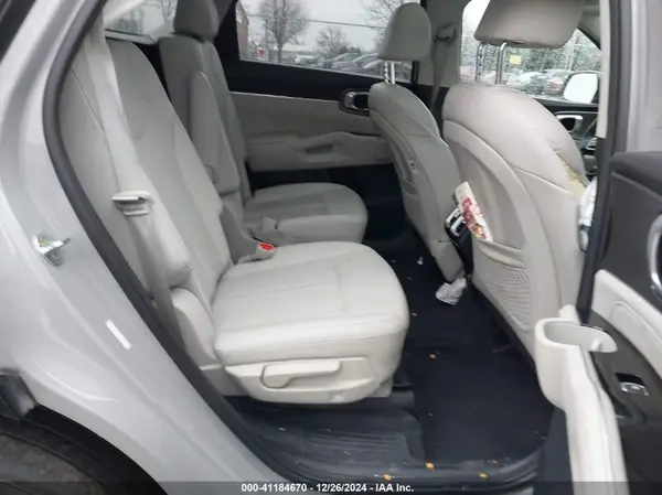 5XYRKDLF2NG132493 2022 KIA SORENTO - Image 8