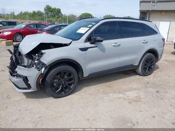 5XYRKDLF2NG135006 2022 KIA SORENTO - Image 2