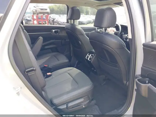 5XYRKDLF2NG135006 2022 KIA SORENTO - Image 8