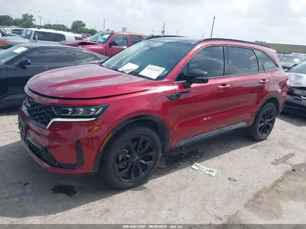 5XYRKDLF3NG111068 2022 KIA SORENTO - Image 2