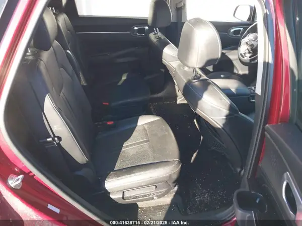5XYRKDLF3NG121762 2022 KIA SORENTO - Image 8