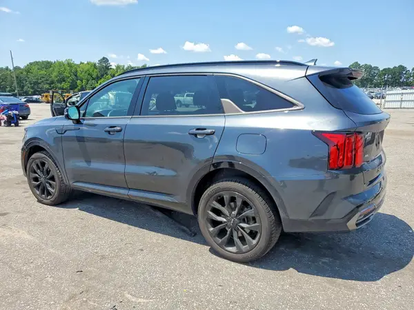 5XYRKDLF3NG137699 2022 KIA SORENTO - Image 2