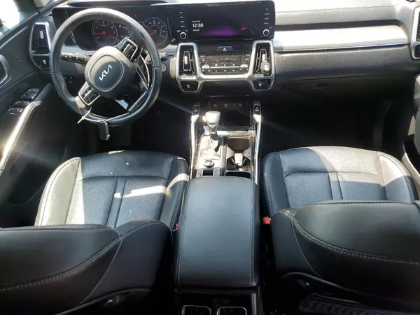 5XYRKDLF3NG137699 2022 KIA SORENTO - Image 8