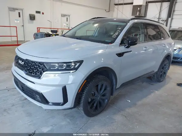 5XYRKDLF3NG139047 2022 KIA SORENTO - Image 2