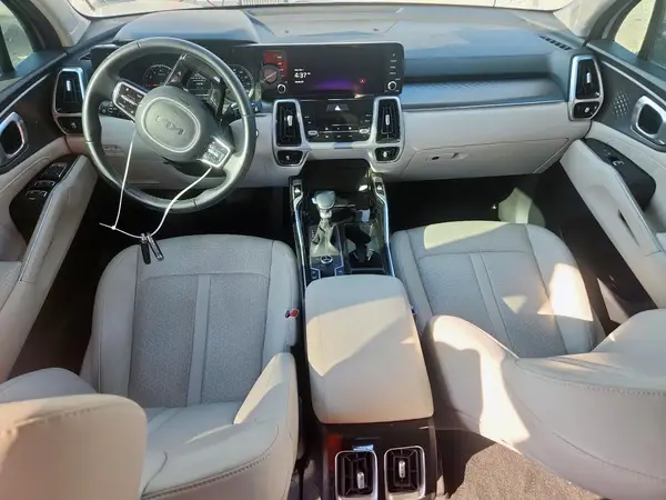 5XYRKDLF3NG142417 2022 KIA SORENTO - Image 8