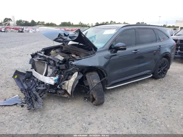 5XYRKDLF3NG151716 2022 KIA SORENTO - Image 2