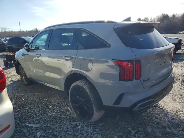 5XYRKDLF3PG186727 2023 KIA SORENTO - Image 2