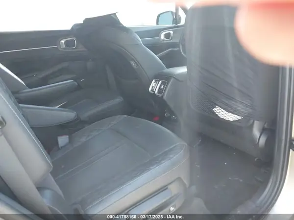 5XYRKDLF4MG026898 2021 KIA SORENTO - Image 8