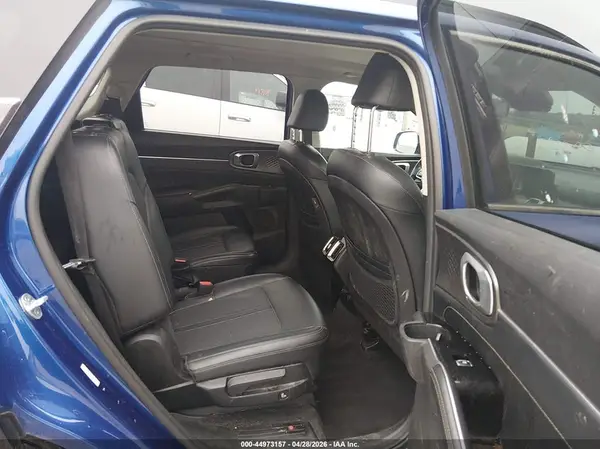 5XYRKDLF4MG041384 2021 KIA SORENTO - Image 8