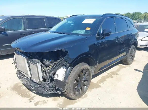 5XYRKDLF4MG041742 2021 KIA SORENTO - Image 2