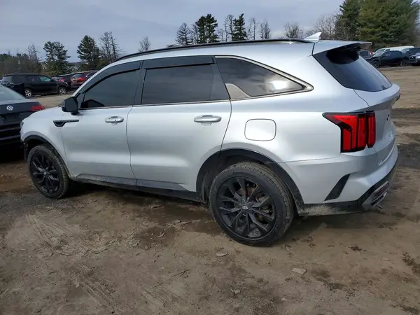5XYRKDLF4MG044513 2021 KIA SORENTO - Image 2