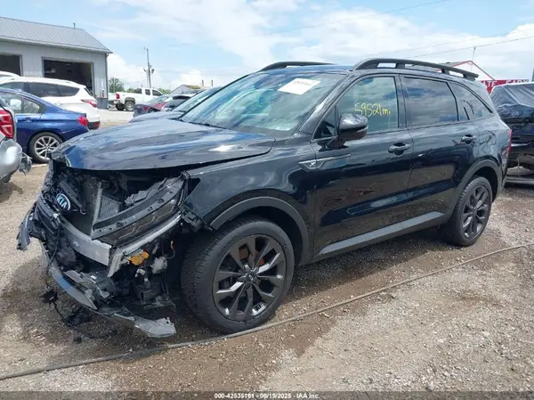 5XYRKDLF4MG050845 2021 KIA SORENTO - Image 2