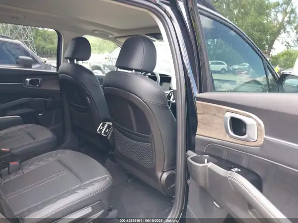 5XYRKDLF4MG050845 2021 KIA SORENTO - Image 8