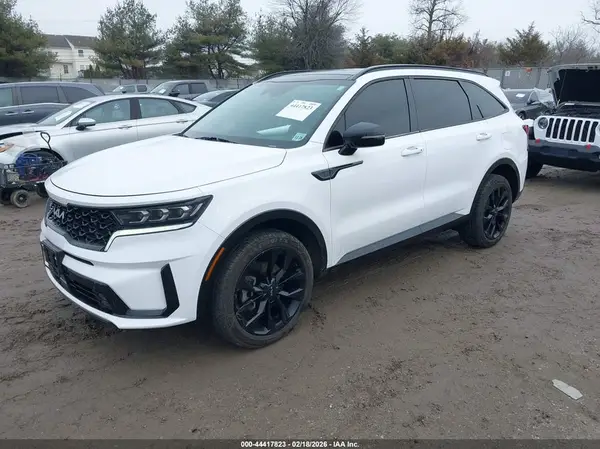 5XYRKDLF4NG078470 2022 KIA SORENTO - Image 2