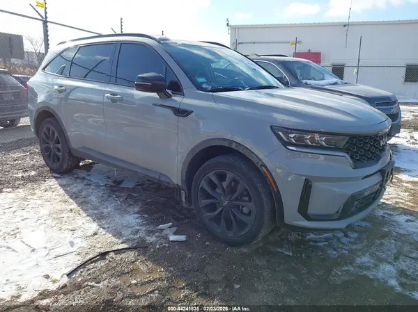 5XYRKDLF4NG132897 2022 KIA SORENTO - Image 1
