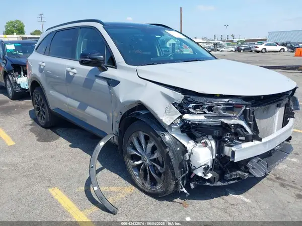 5XYRKDLF4NG134651 2022 KIA SORENTO - Image 1