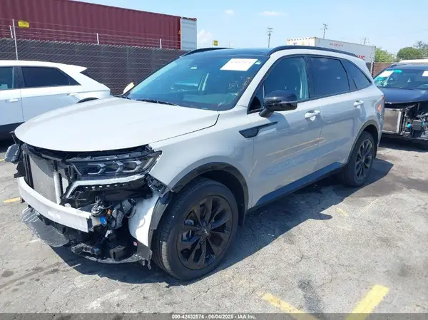 5XYRKDLF4NG134651 2022 KIA SORENTO - Image 2