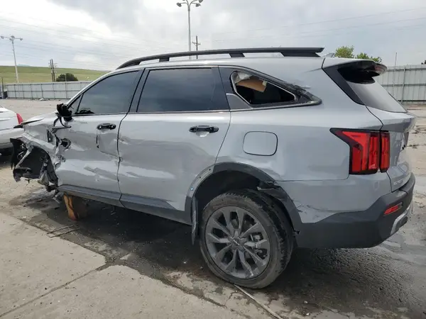 5XYRKDLF4PG229777 2023 KIA SORENTO - Image 2