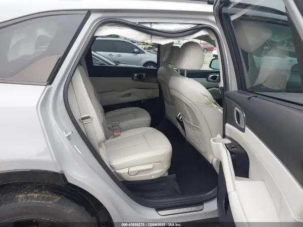 5XYRKDLF4PG248443 2023 KIA SORENTO - Image 8