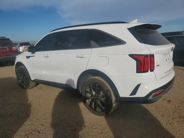 5XYRKDLF5MG027137 2021 KIA SORENTO - Image 2