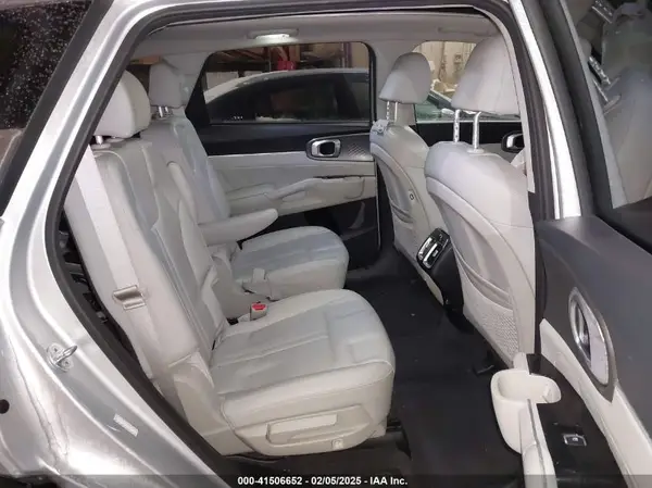 5XYRKDLF5MG042446 2021 KIA SORENTO - Image 8