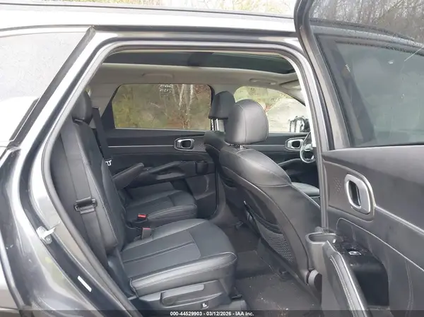 5XYRKDLF5MG054659 2021 KIA SORENTO - Image 8