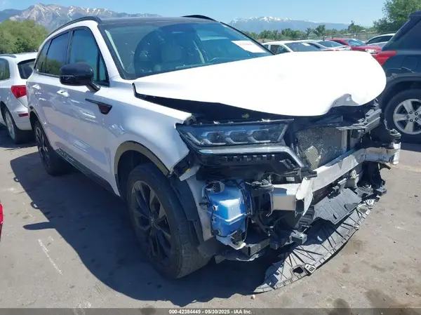 5XYRKDLF5NG110214 2022 KIA SORENTO - Image 1