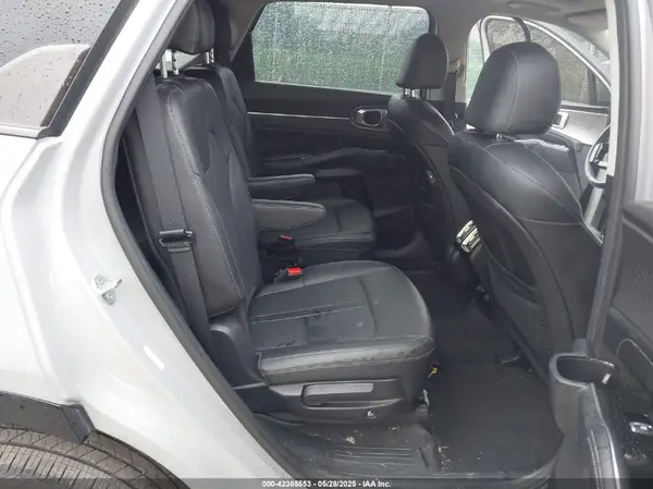 5XYRKDLF5NG110391 2022 KIA SORENTO - Image 8