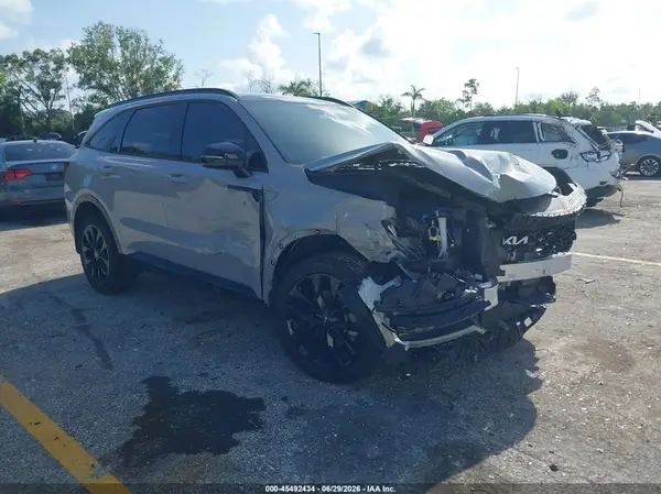 5XYRKDLF5NG134268 2022 KIA SORENTO - Image 1