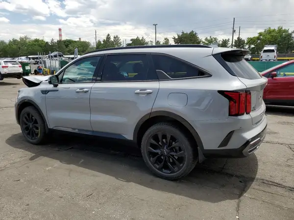 5XYRKDLF5NG134318 2022 KIA SORENTO - Image 2