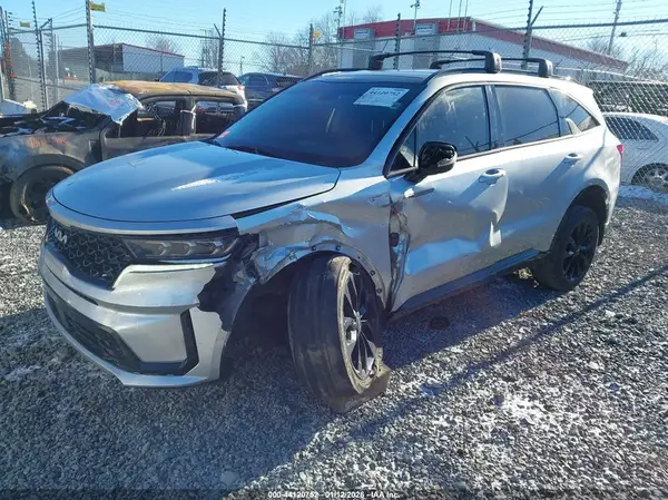 5XYRKDLF5NG139924 2022 KIA SORENTO - Image 2