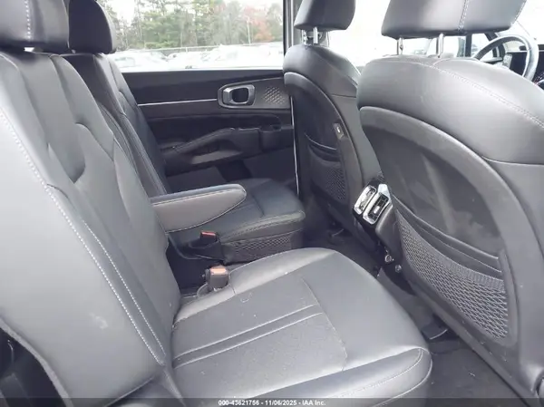 5XYRKDLF5NG143228 2022 KIA SORENTO - Image 8