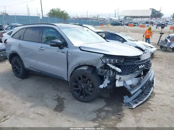 5XYRKDLF5NG161034 2022 KIA SORENTO - Image 1
