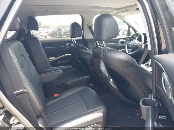 5XYRKDLF5PG243347 2023 KIA SORENTO - Image 8
