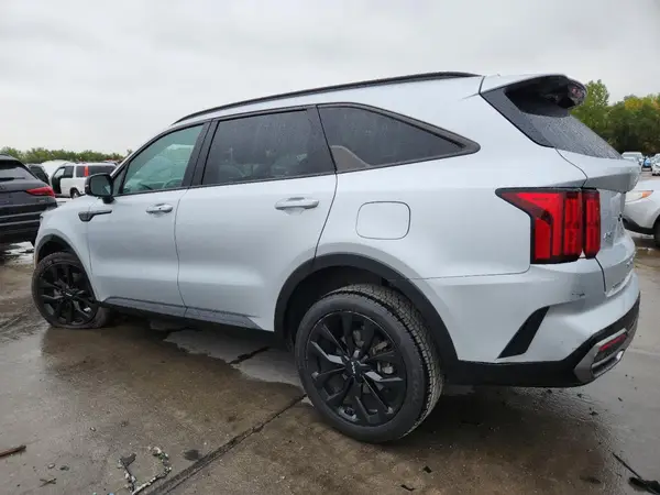 5XYRKDLF6NG076185 2022 KIA SORENTO - Image 2