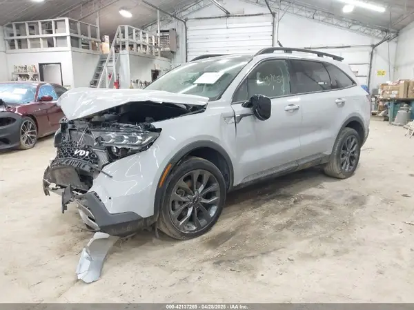 5XYRKDLF6NG106303 2022 KIA SORENTO - Image 2