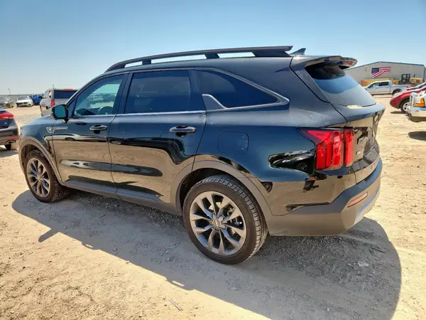 5XYRKDLF6NG128642 2022 KIA SORENTO - Image 2