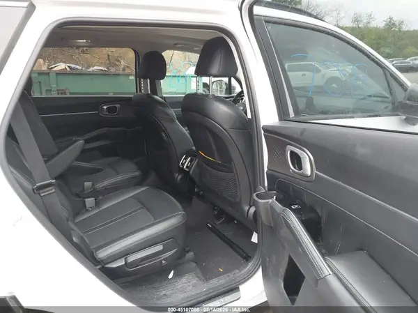 5XYRKDLF7MG016429 2021 KIA SORENTO - Image 8