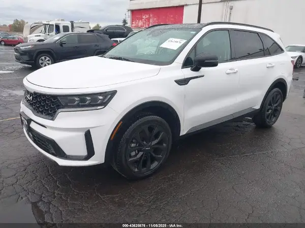 5XYRKDLF7NG134028 2022 KIA SORENTO - Image 2